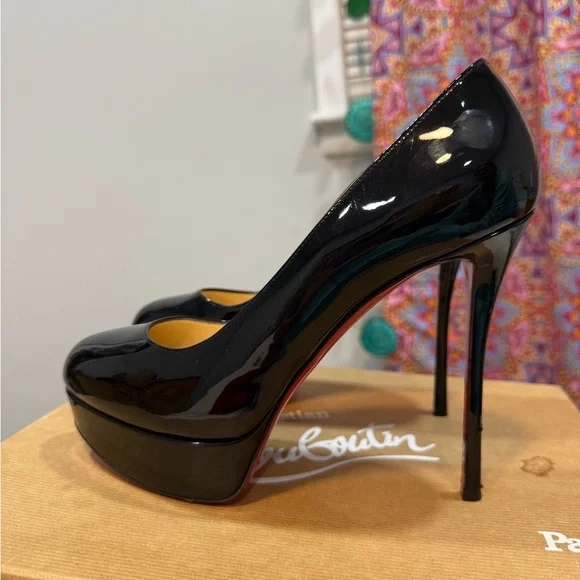 Christian Louboutin Dirditta Pumps - Picture 4 of 12